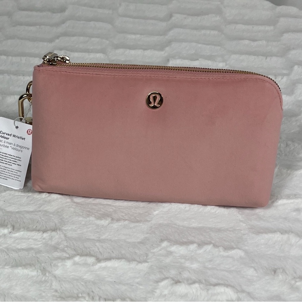 Lululemon Curved Wristlet/Velour Pink Pastel